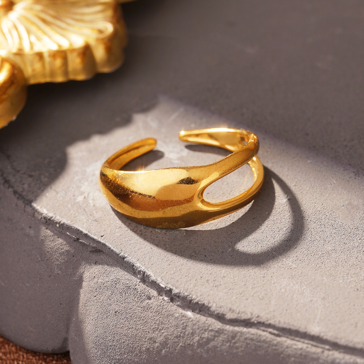 Cross-border European and American fashion golden titanium steel geometric opening adjustable ring, a niche and high-end stainless steel ring pic 44