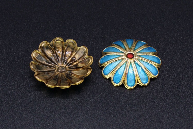 Traditional high-temperature enamel mechanism silver-blue decorative inlaid veneer Cloisonne 12-petal phoenix tail single piece pic 3