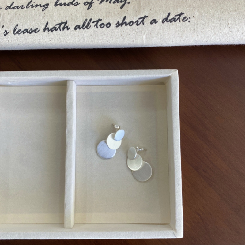 泰国小众文艺复古三层圆片拉丝耳环S925银针几何圆形叠片简约耳钉详情9