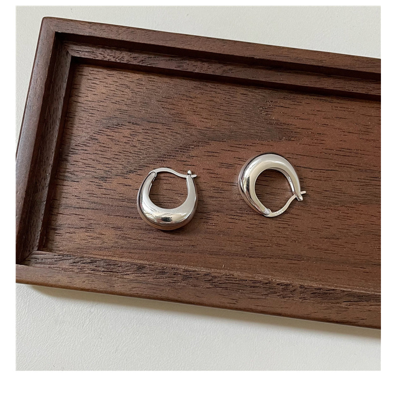 S925 sterling silver Korean version fashionable crescent ear buckles, Korean minimalist fashion basic style retro earrings and earrings wholesale pic 21