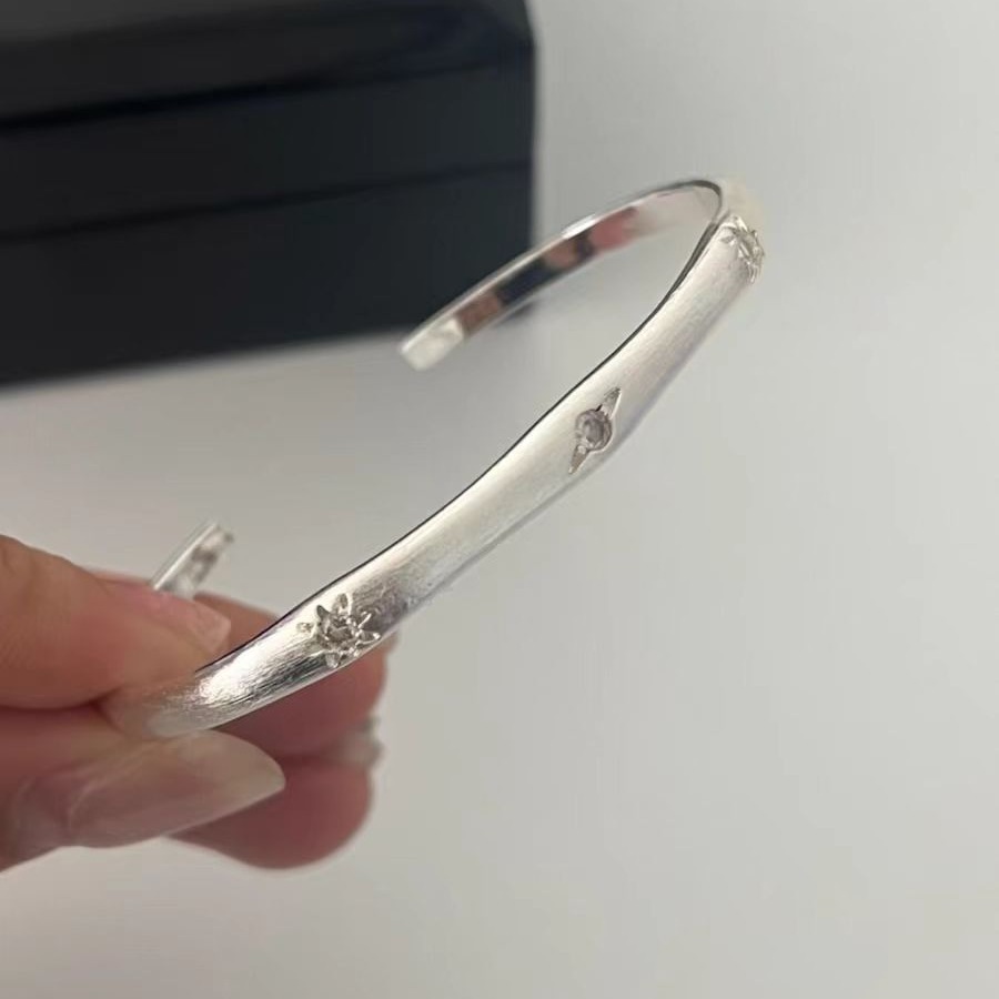 S925纯银拉丝星芒手镯高级感气质设计通体银精致手饰情人节礼物手环详情4