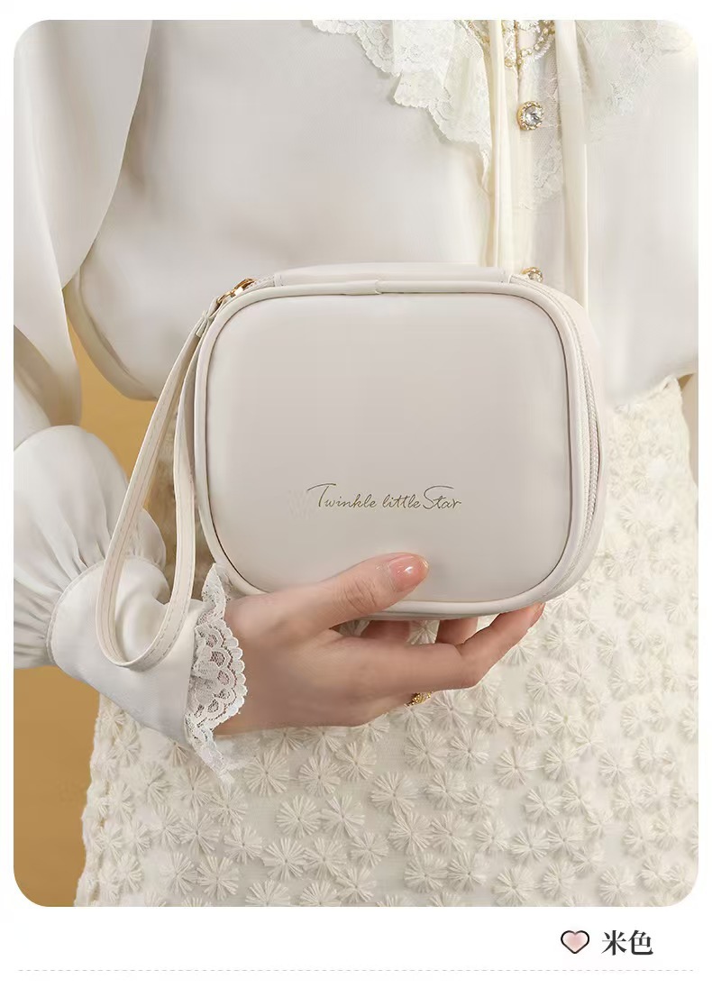 New PU mini portable sanitary napkin storage bag, waterproof hand-held multi-functional cream lipstick makeup bag pic 4
