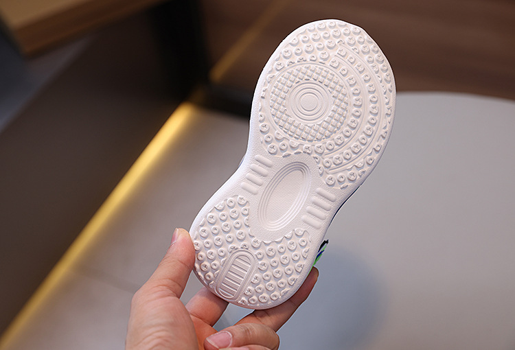 旋转扣小孩儿童鞋子男童运动鞋女童篮球鞋透气皮面软底防滑跑步鞋详情20