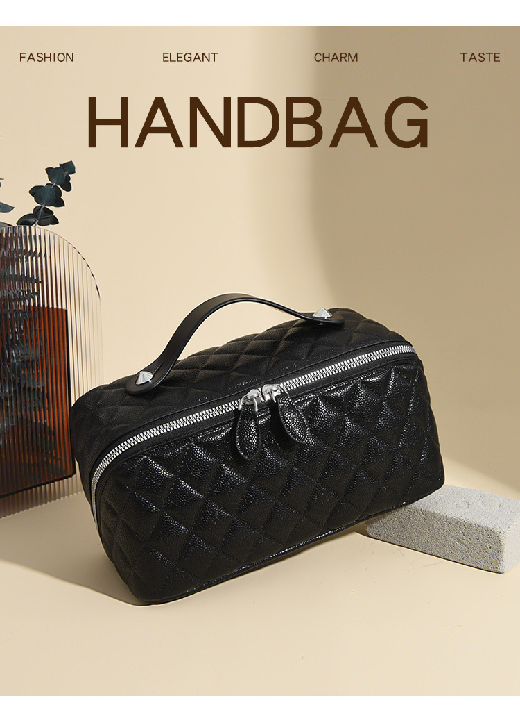 亚马逊跨境高品质pu化妆包菱格绗缝枕头包手提洗漱化妆品收纳包详情1