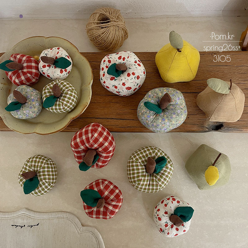 Spring new floral apple figurine, fabric handcrafted fruit-themed photography prop, InS-style room decoration item pic 2