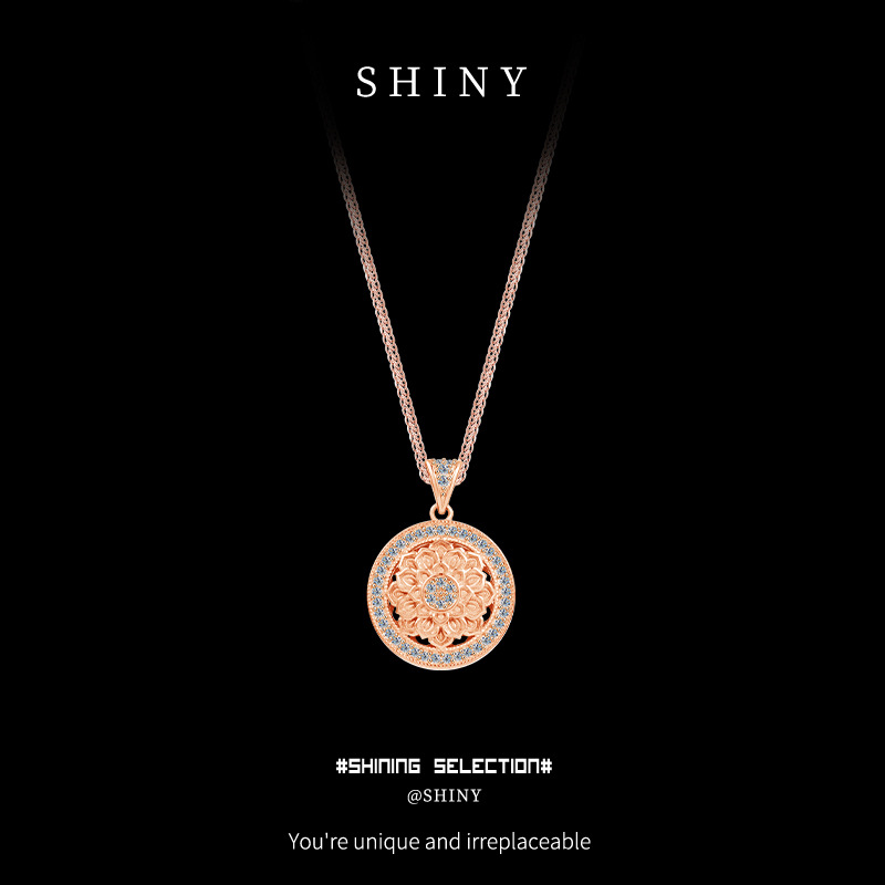 This is a new Chinese-style pearl collarbone chain for women, featuring exquisite gold plating and full diamonds. It is fashionable, versatile and elegant pic 4