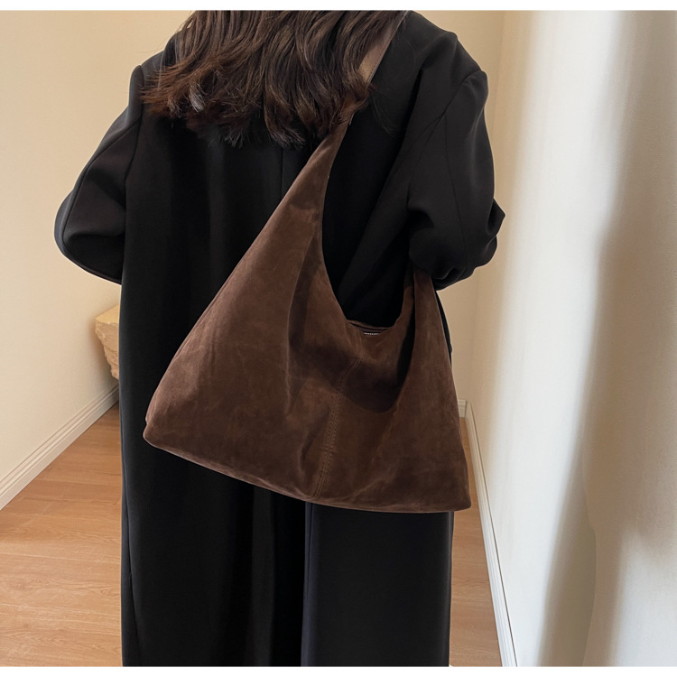 Retro matte tote bag, autumn and winter bag, commuter underarm bag, large-capacity single-shoulder tote bag, simple single-shoulder bag for women pic 40