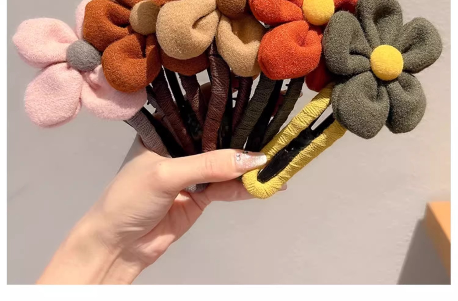 大号毛绒发夹花朵鸭嘴夹女新款高端后脑勺抓夹气质鲨鱼夹一字发卡详情12