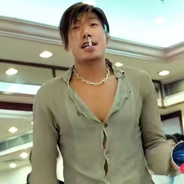 潮酷男士高品质钛钢十字手链简约气质嘻哈风个性百搭饰品手饰详情2