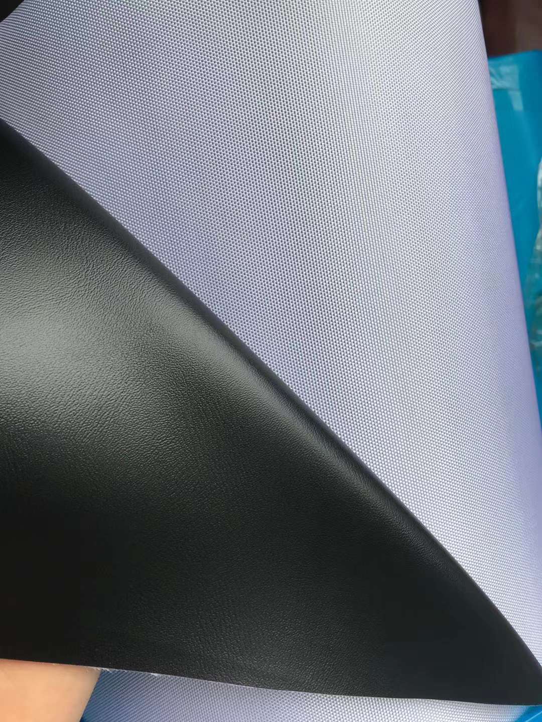 厂家0.8厚牛津底布沙袋革网箱包防水冰包速度球解压球大量现货纺织皮革人造革详情5