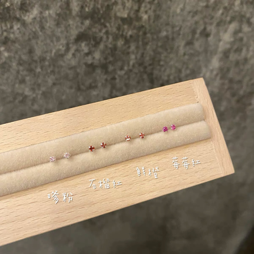 小巧精致锆石高级感耳骨钉s999纯银轻奢耳饰多巴胺简约养耳洞耳钉详情6