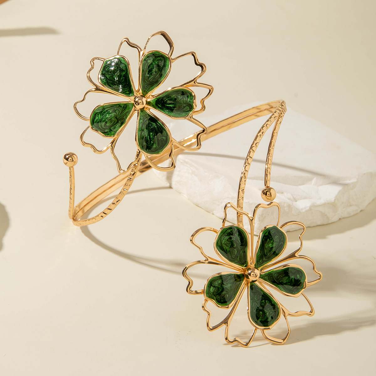 亚马逊跨境个性冷淡风海星手臂镯线条计感蝴蝶环形开口臂镯女详情78