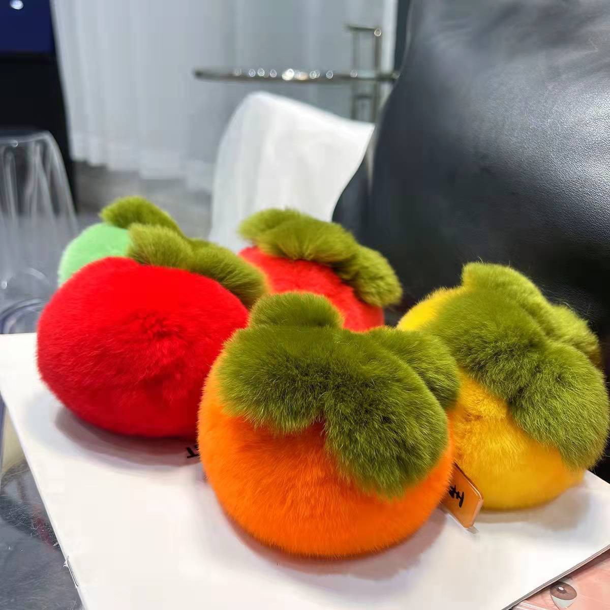 真獭兔毛小柿子汽车钥匙扣挂件超可爱毛绒球书包包挂饰生日礼物女详情6