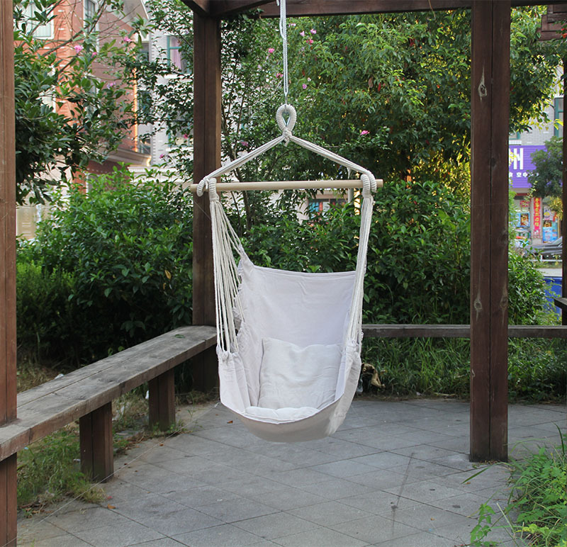 Wholesale of cross-border outdoor hammocks, balcony indoor hammocks, frame swings, leisure colorful striped canvas swings and hanging chairs pic 37