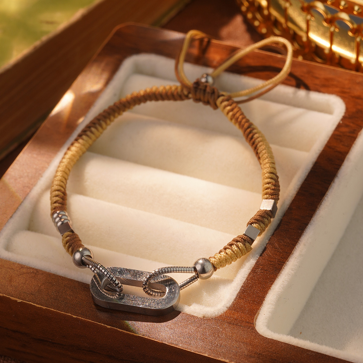 Ethnic style, unique tassel and beaded bracelet, elegant and niche design, retro hand-woven, wealth-attracting artistic jewelry pic 20