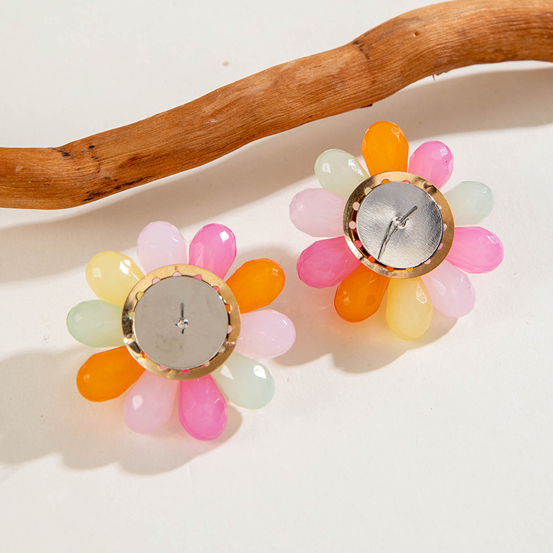 亚马逊跨境清新甜美彩色树脂花瓣花朵耳钉气质多巴胺 耳环耳饰女详情8