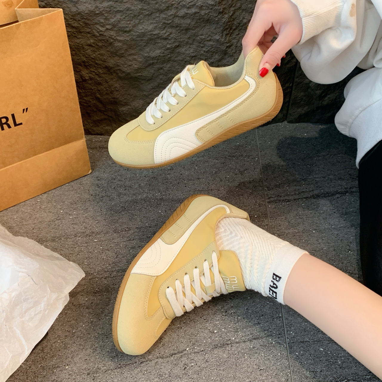 2025小白鞋女训练休闲系带跑步ins 运动鞋百搭平底板鞋复古德训鞋详情10