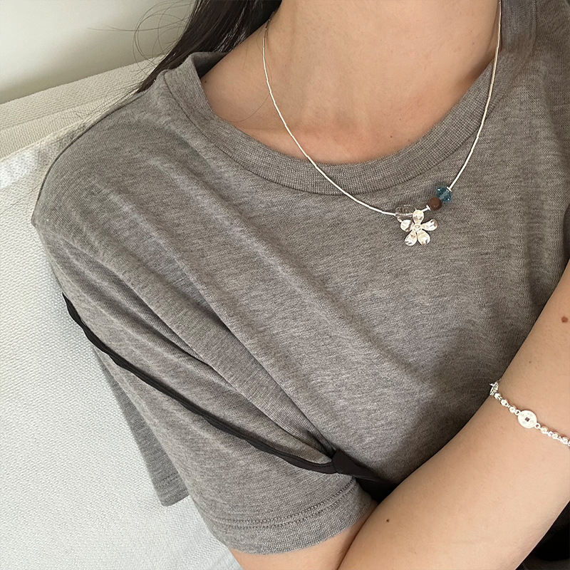 925 sterling silver irregular crystal flower sandalwood necklace for women, simple, light luxury, fashionable and individual collarbone chain N0992 pic 2