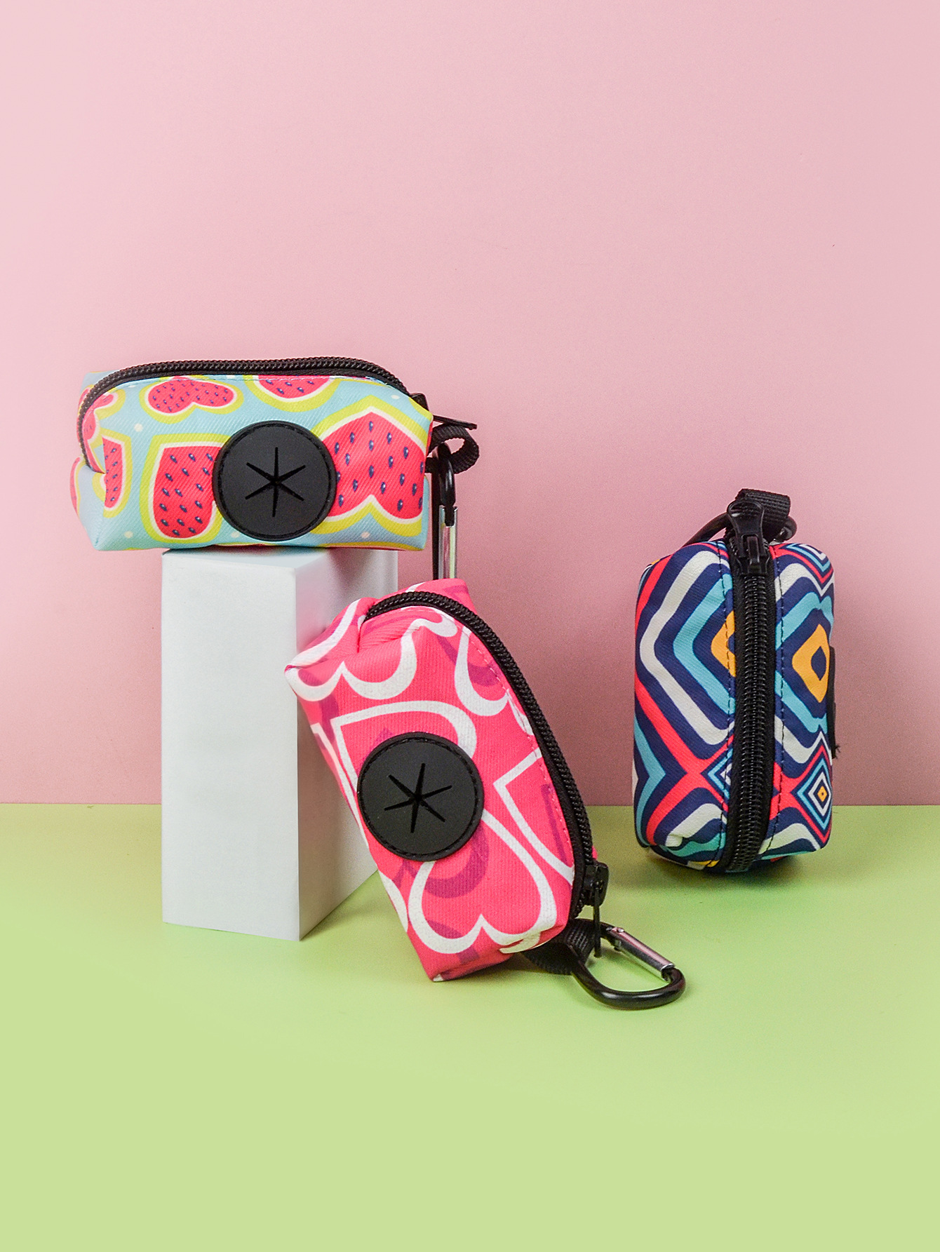 跨境新品工厂BSCI认证宠物狗出行拾便器垃圾袋收纳包宠物清洁用品宠物便携袋详情4