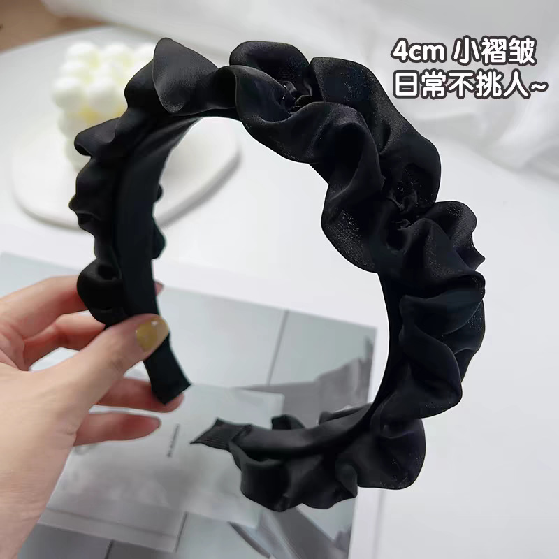 The 2025 new style of Bai Lu's height-increasing cranial top pleated hairband for women's spring and summer, a small facial cleansing headband that makes the face look better pic 6