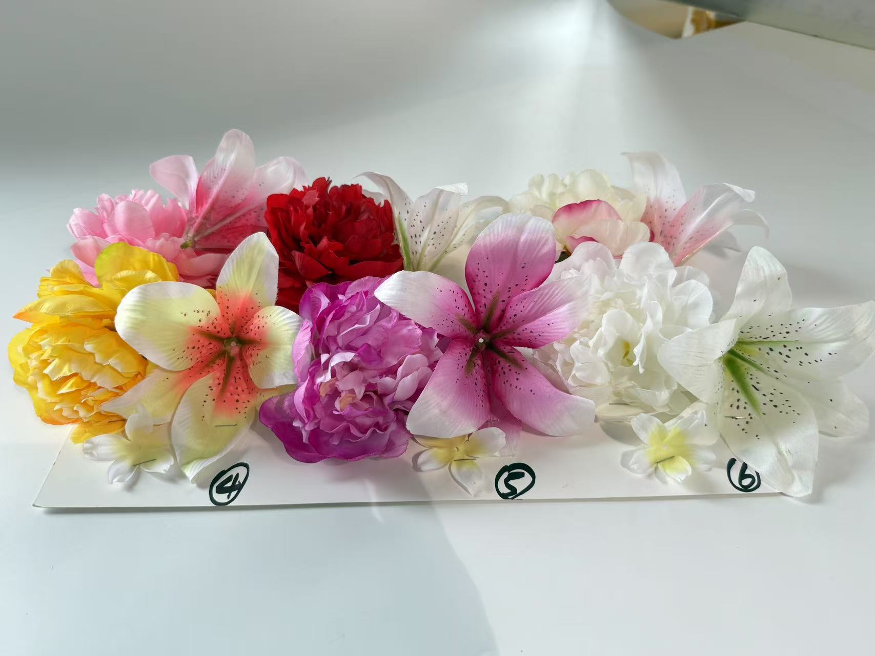 外贸跨境货源24头大把束仿真花玫瑰百合假花花束仿真花装饰摆件详情18