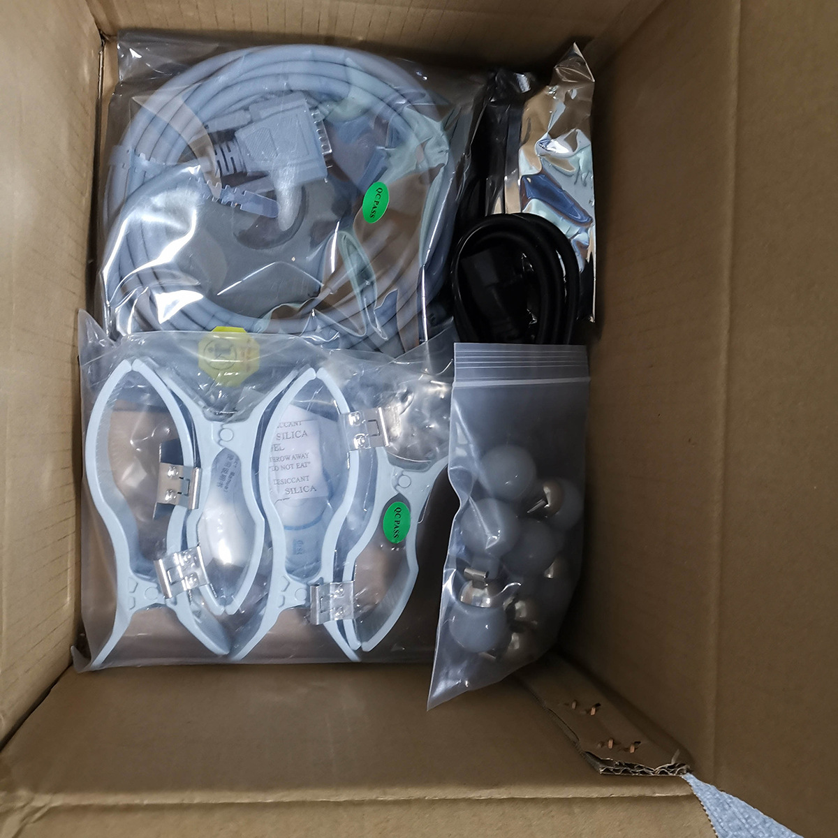 跨境专供ECG301心电图机便携式3导联心电图机心率检测仪心电图机详情11