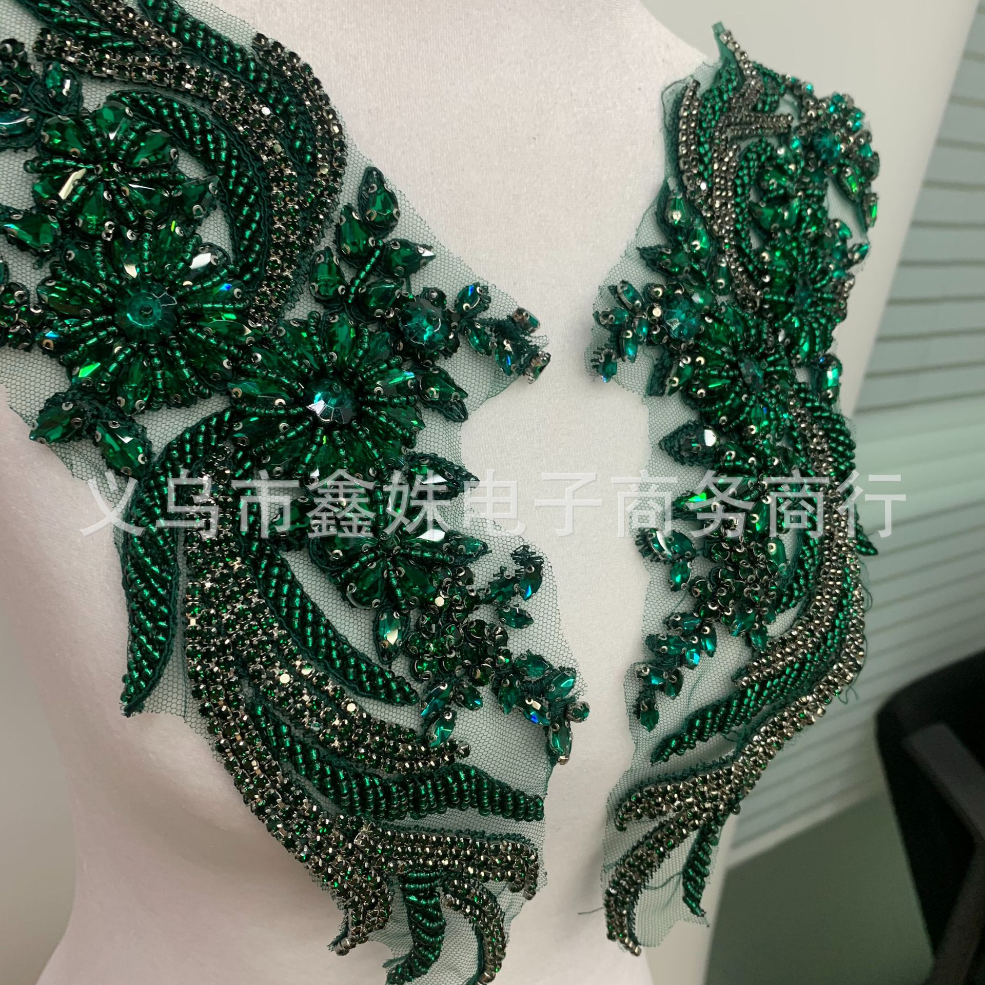 金AB手工钉珠蕾丝凤尾对花 婚纱礼服贴花详情26