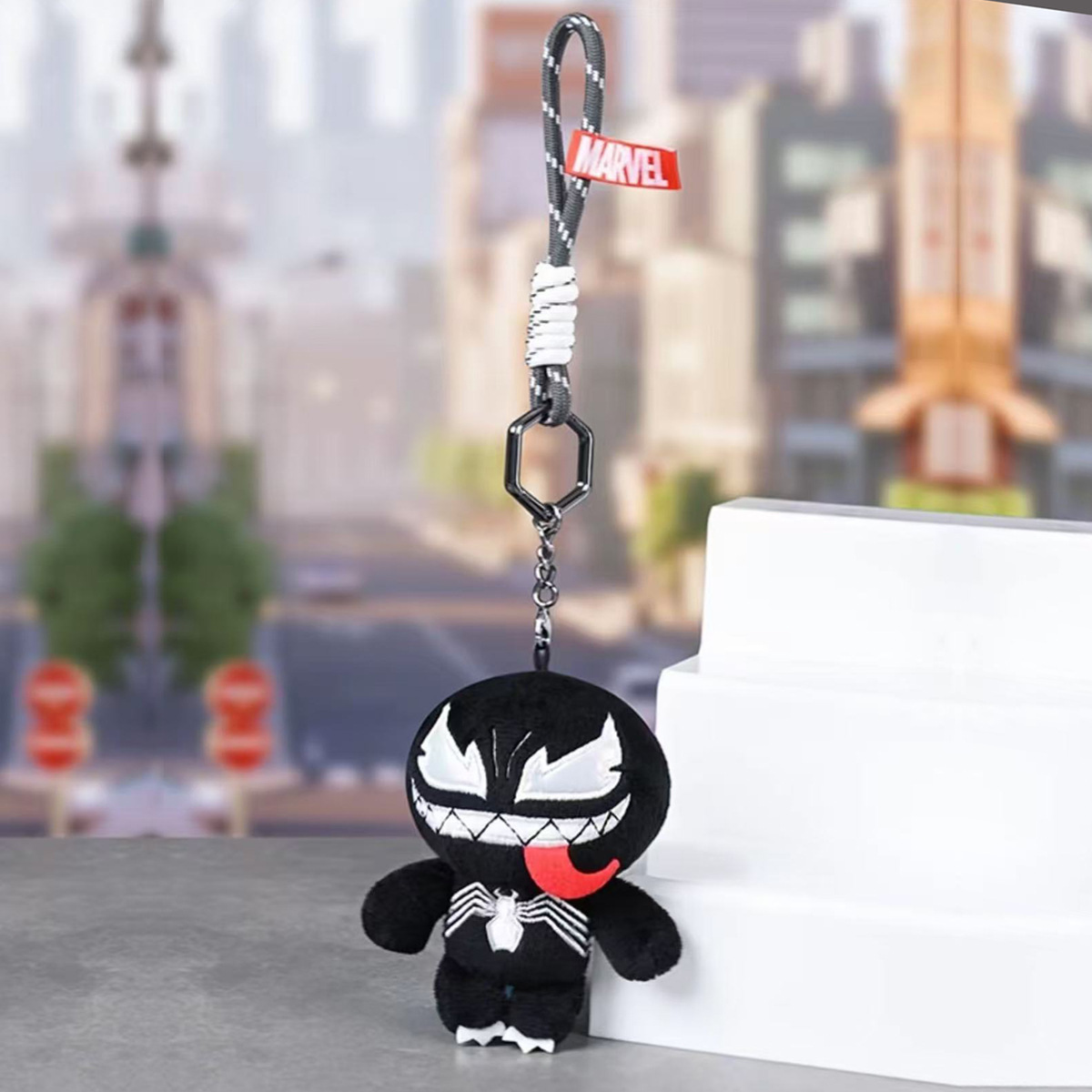 Disney-authorized Marvel Spider-Man, Iron Man and Hulk plush toy pendant Captain America keychain pic 1