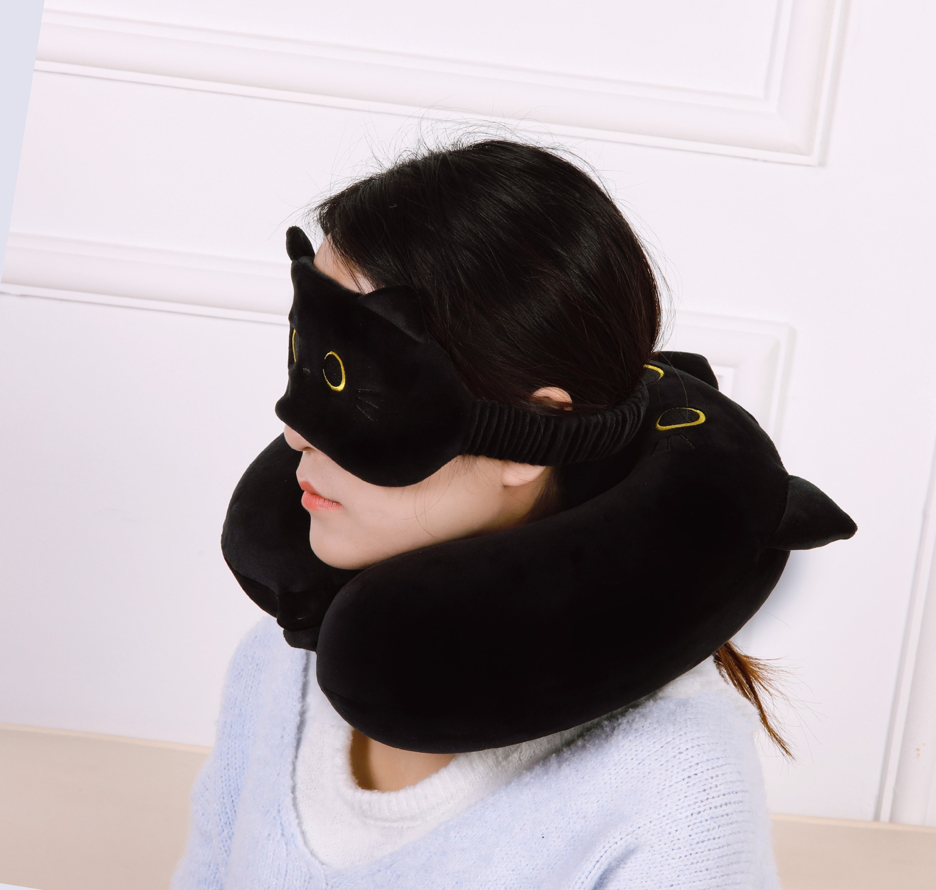 The popular black cat U-shaped pillow car headrest is black and cute. The cute cat question mark pillow eye mask bag is highly recommended on Xiaohongshu pic 8