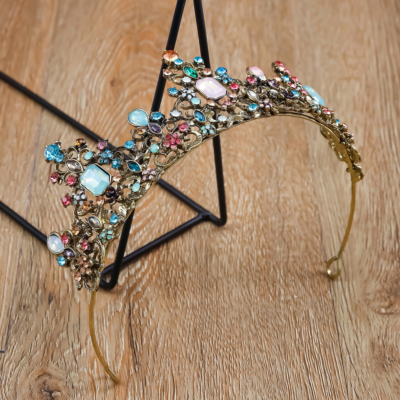 新款欧美满钻超闪银色半圆皇冠新娘结婚头饰摄影跟妆盘发造型复古详情12