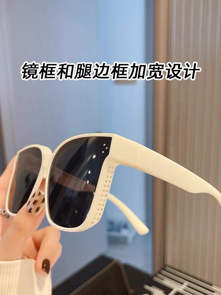 A set of polarized sunglasses for both men and women, a set of myopia glasses for two uses in one, a fashionable and trendy Korean-style sunglasses with summer lenses for sun protection pic 7