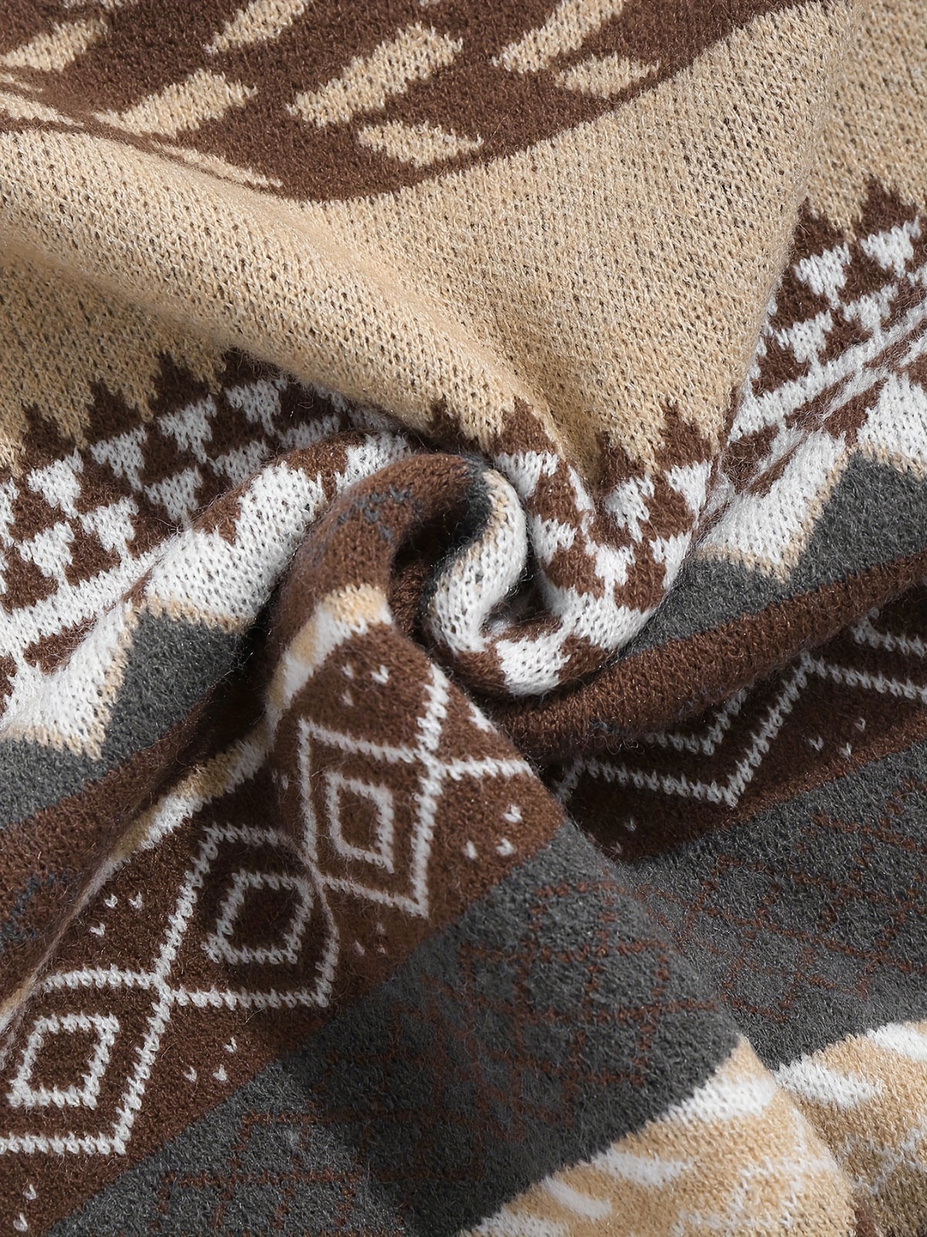 The new autumn and winter warm, soft and retro knitted sweater with a pullover, round neck and long sleeves, and a contrasting color diamond-shaped pattern sweater is versatile for women pic 7