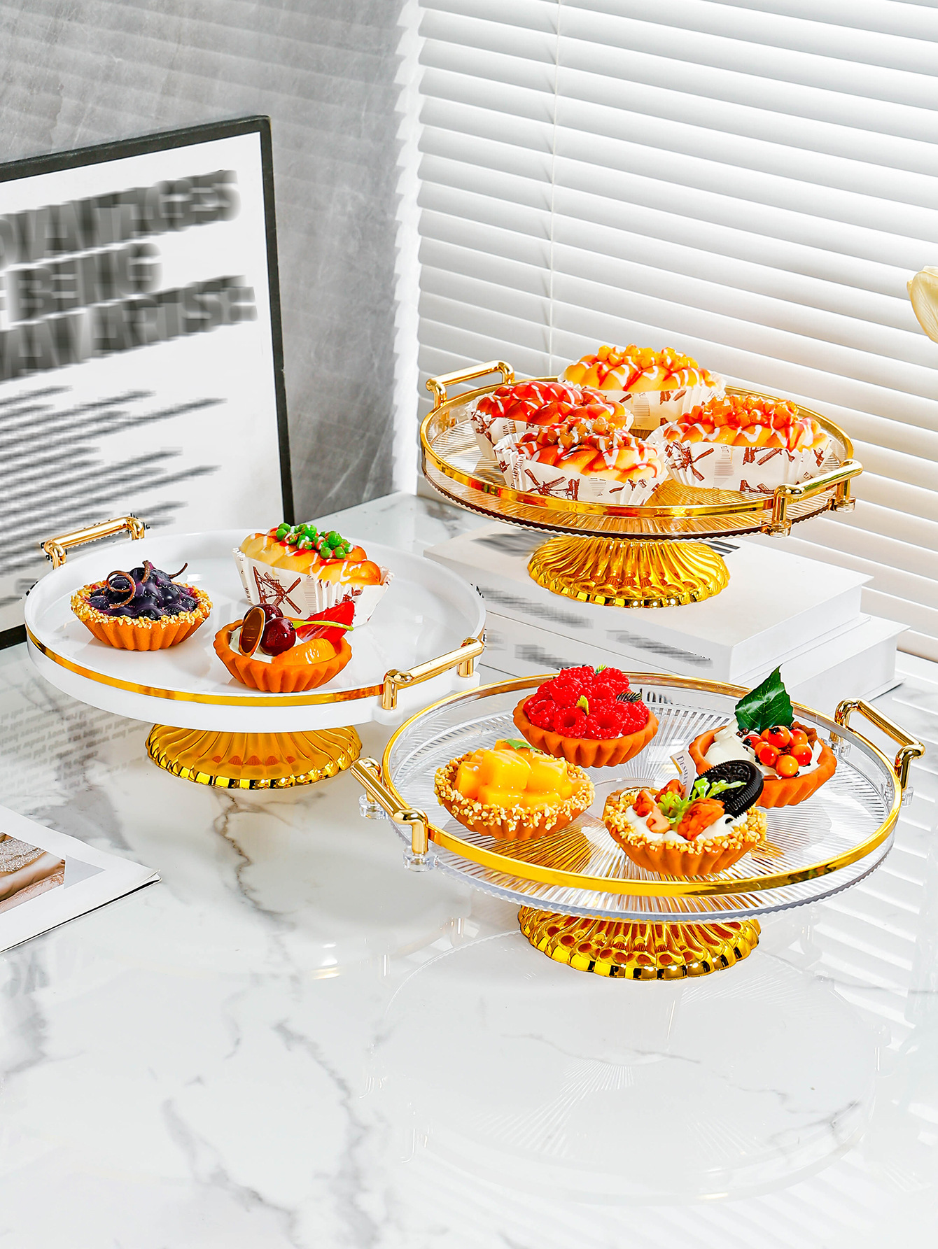 High-legged cake tray, covered dessert stand, display rack, transparent plastic fruit plate, buffet bread and pastry plating pic 1