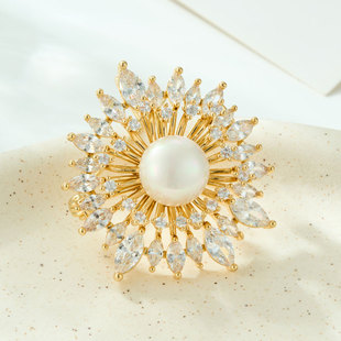 Light luxury daily commuting style zirconium hollowed-out flower brooch, copper alloy inlaid zircon high-end fashion pin brooch pic 3