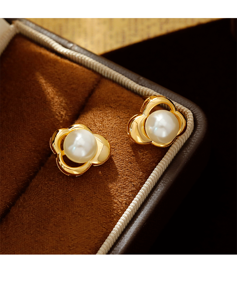 Hyacinth pearl aretes mujer 2025 tik yin boom aretes estilo francés premium sentido pequeña fragancia orejeras nicho temperamento orejeras pic 4