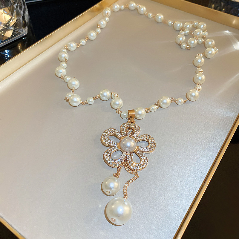 Irregular long pearl necklace, French light luxury style, sweater chain, niche simple and high-end necklace wholesale for women pic 25