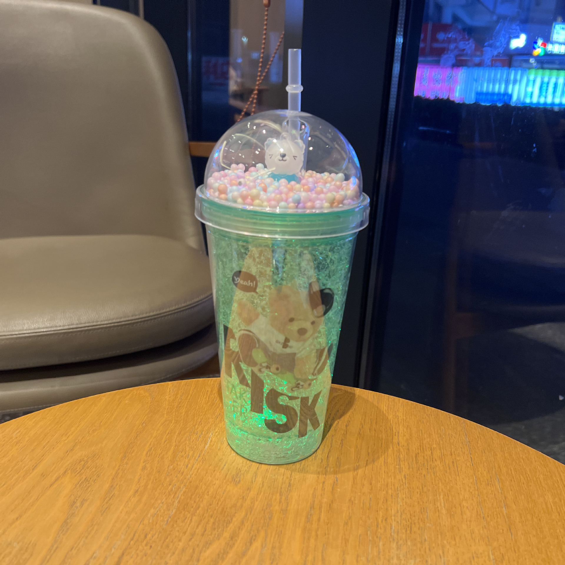 跨境新款卡通小熊杯双层塑料水杯可爱儿童便携高颜值吸管杯碎冰杯详情19