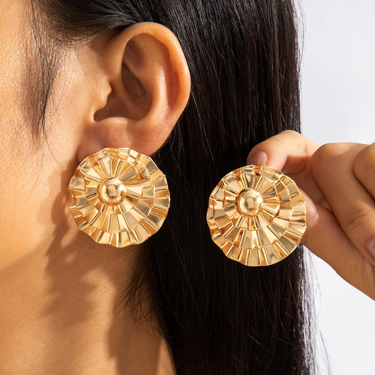 欧美跨境复古水滴形褶皱耳环气质高级感几何椭圆三角形耳钉耳饰女详情5