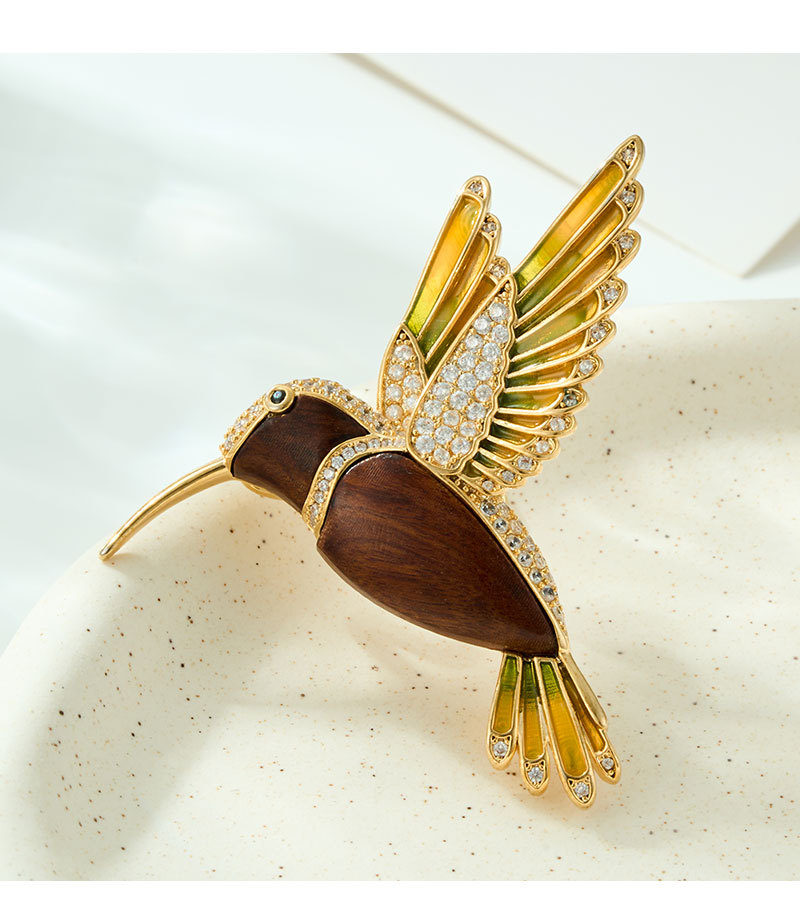 Original design wood grain color wing hummingbird brooch, dual-purpose light luxury copper alloy, real gold electroplated and set with zircon pin, dual-purpose pic 16