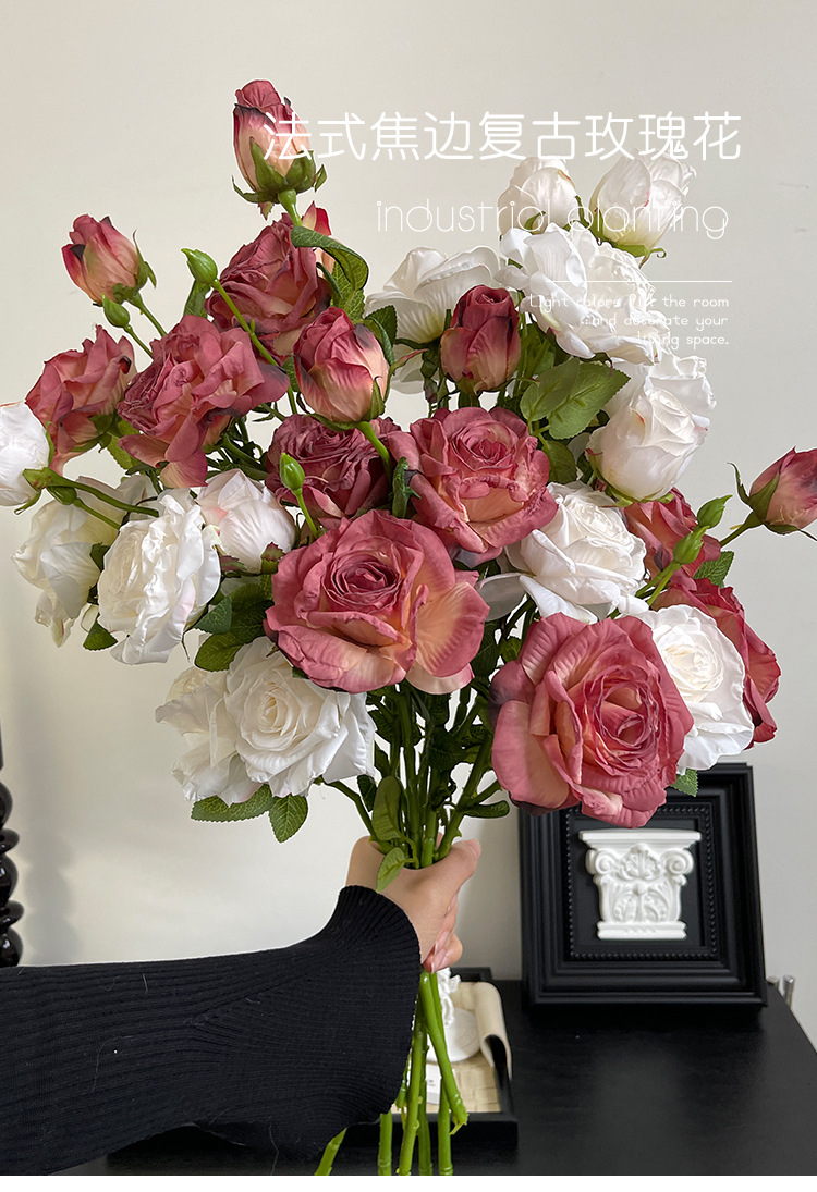 法式复古油画焦边玫瑰高级仿真手捧花束多头假花婚礼拍摄仿生干花详情3