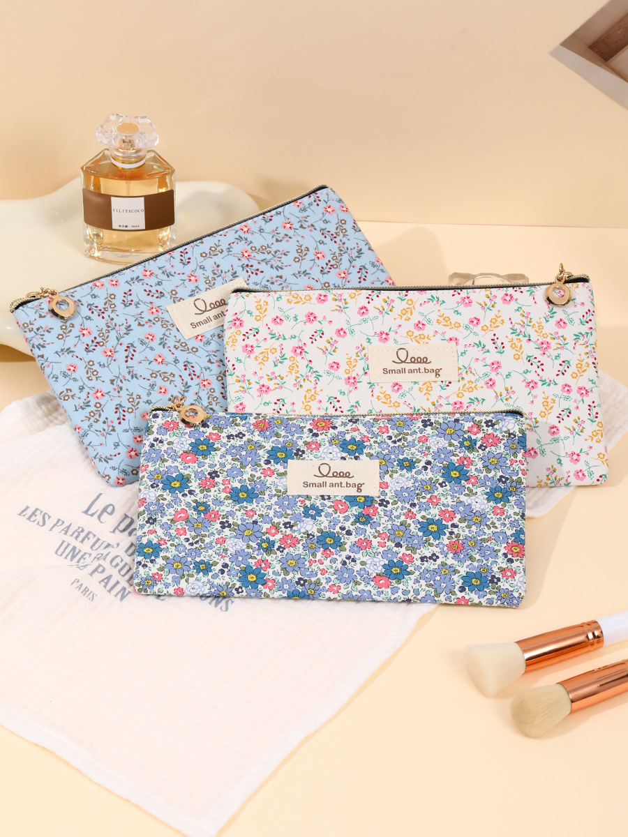 跨境新款女士碎花化妆包小清新花朵洗漱包便携拉链彩妆收纳包详情5