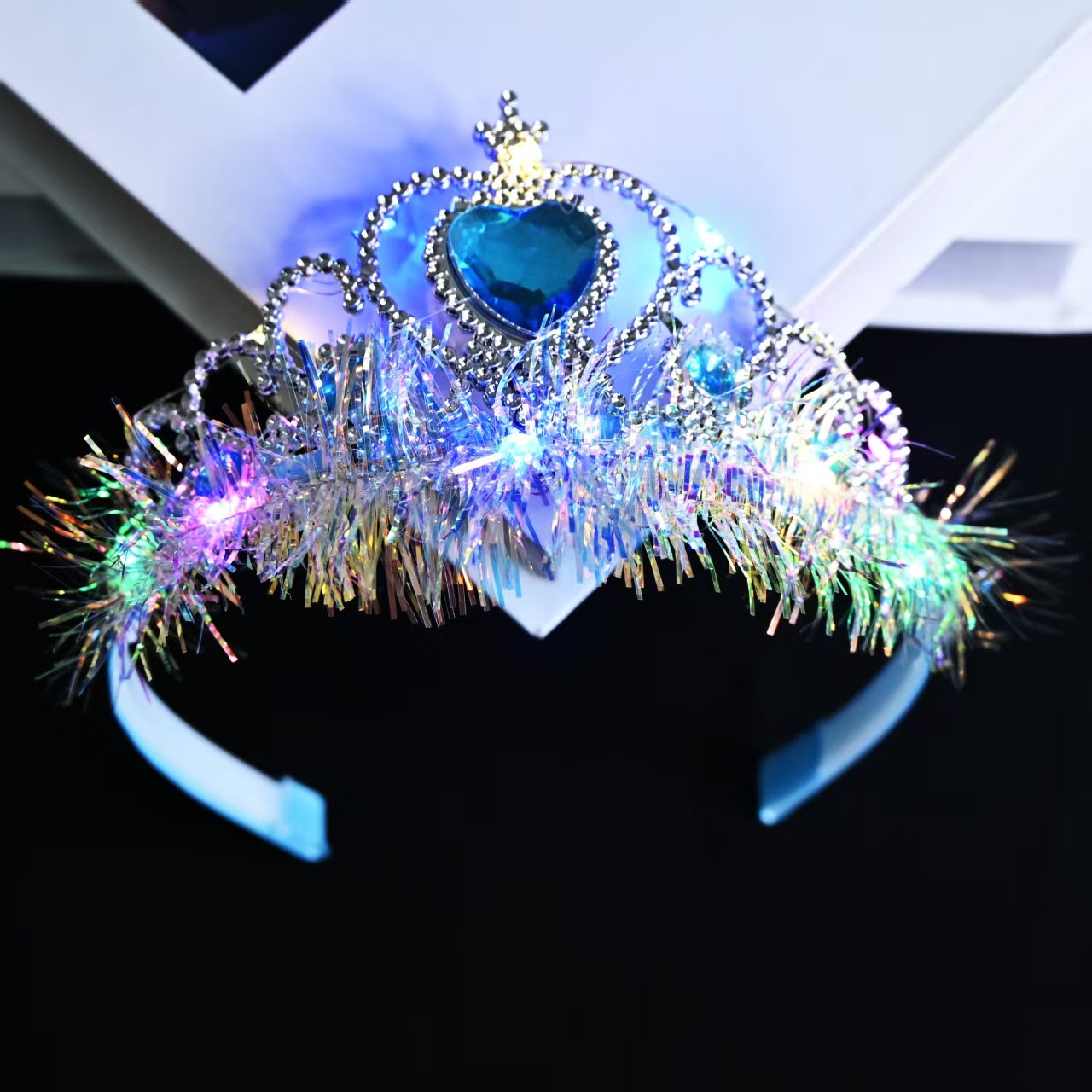New luminous crown headwear for girls, high-end Korean-style crystal crown princess headband and hairpin wholesale at street stalls and night markets pic 5