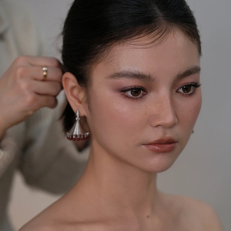 复古螺旋纹理石榴石耳环小众设计个性时尚耳饰轻奢高级感风铃耳坠详情4