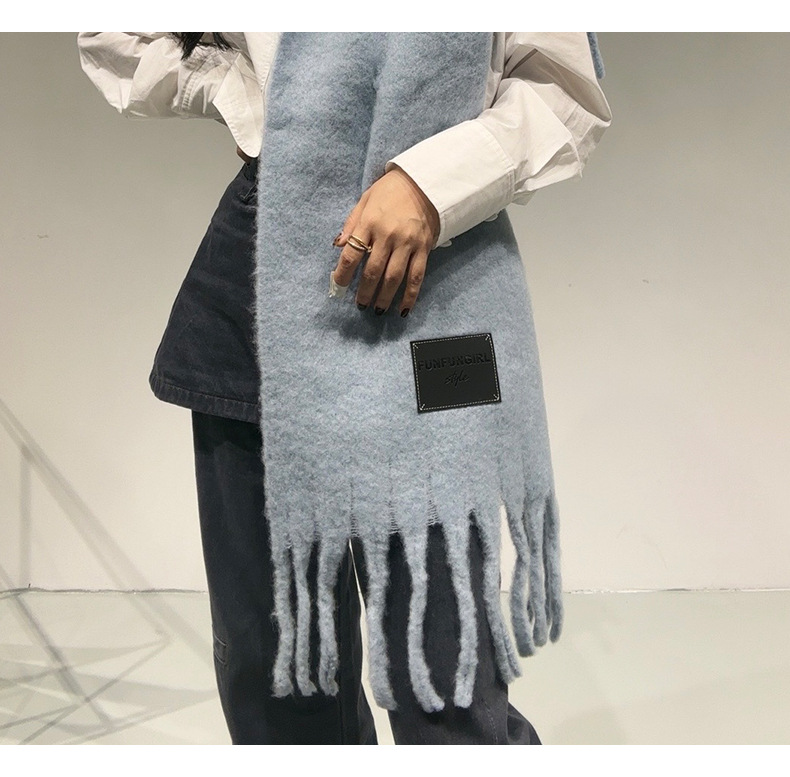 Autumn and winter Ankela Red Wool Scarf for women, new solid color thickened warm scarf, high-end, simple and versatile shawl pic 14