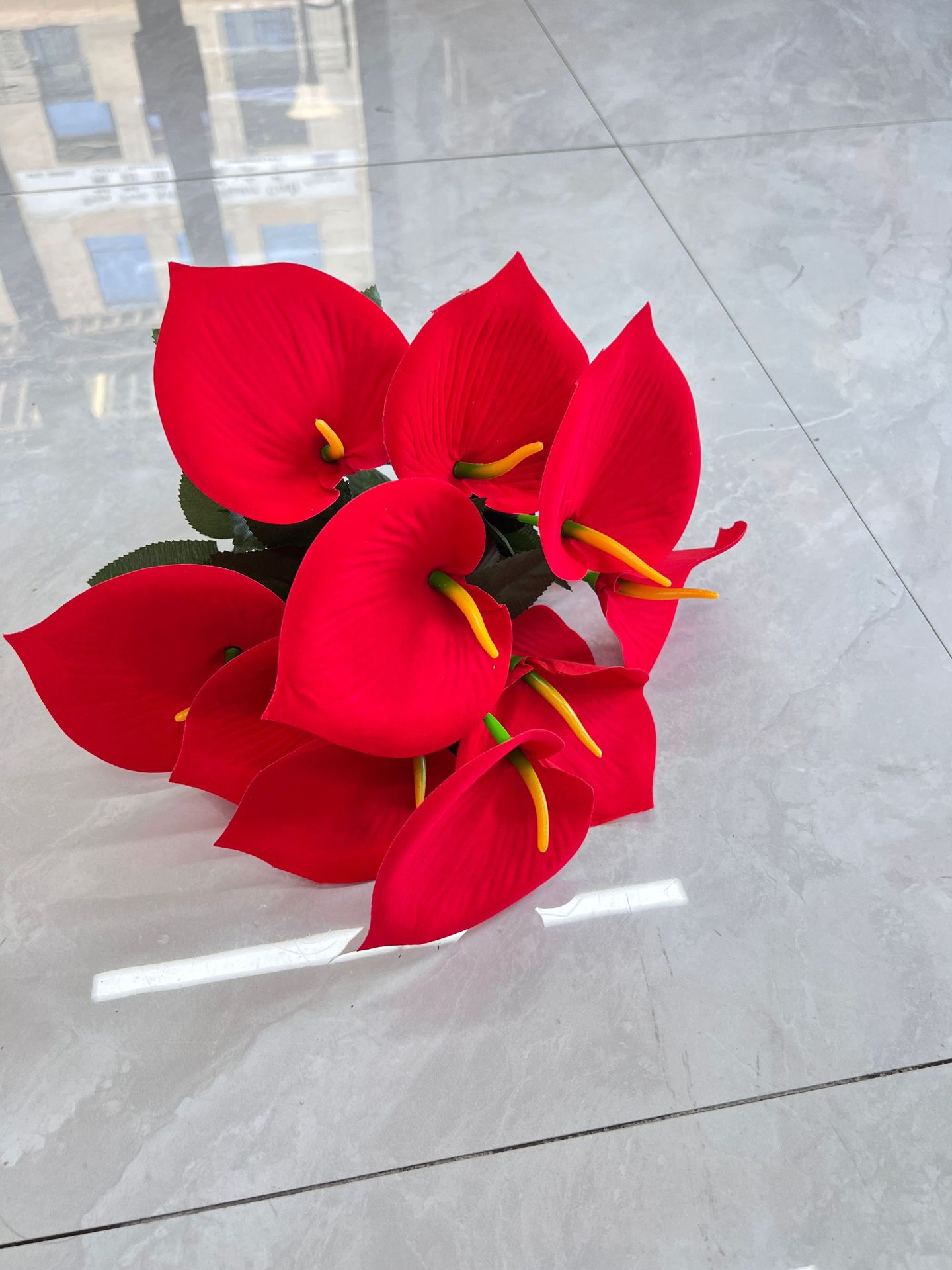 新款仿真12头绒布马蹄莲假花欧式家居客厅装饰室内外摆设绢花详情13