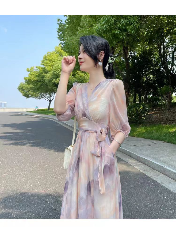 碎花连衣裙女2025夏季新款设计感气质收腰显瘦茶歇法式系带长裙子详情4