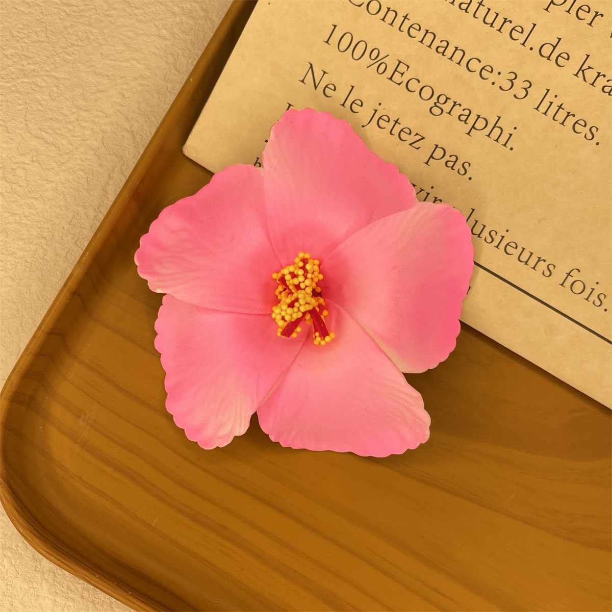 This trendy faux hibiscus flower hair clip exudes a high-end atmosphere. The side clip is a Bohemian hair band for a seaside vacation pic 26