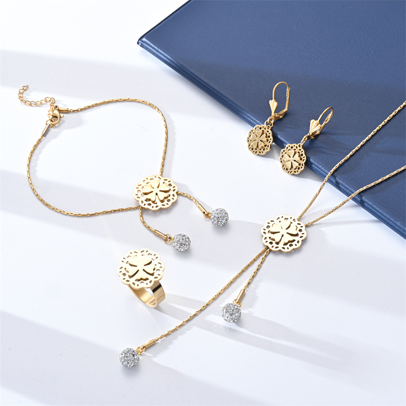 跨境外贸不锈钢饰品套装小众手链戒指耳钉项链首饰四件套详情3