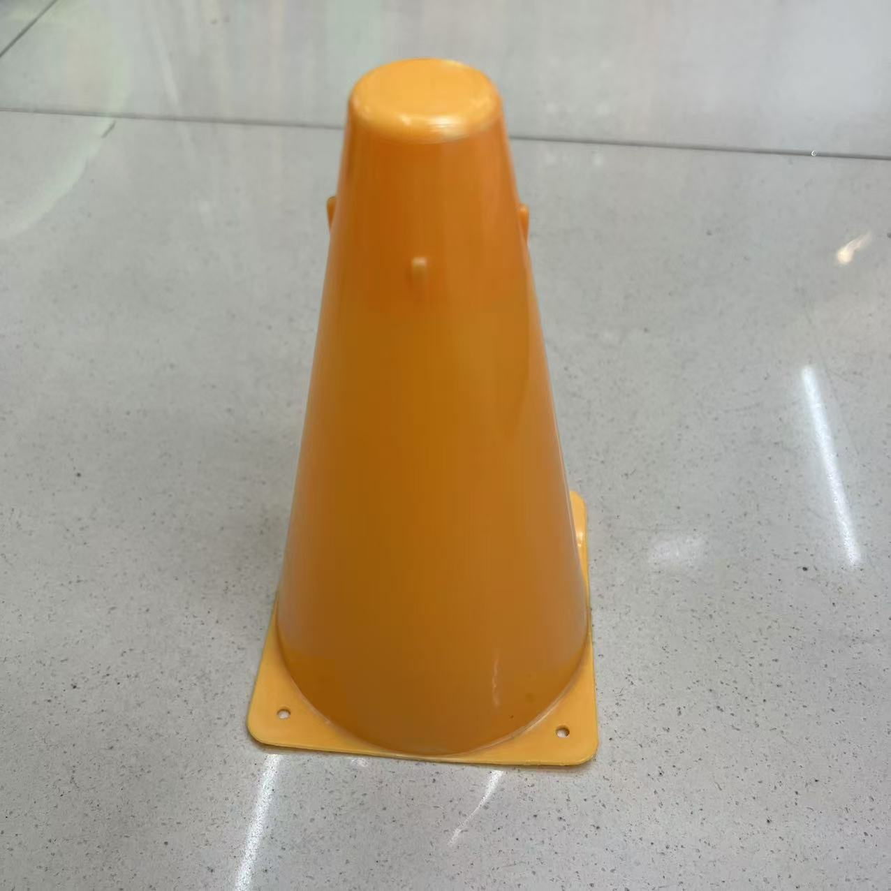 儿童足球路障套装足球篮球训练标志障碍物锥形桶路障标志筒雪糕筒详情4