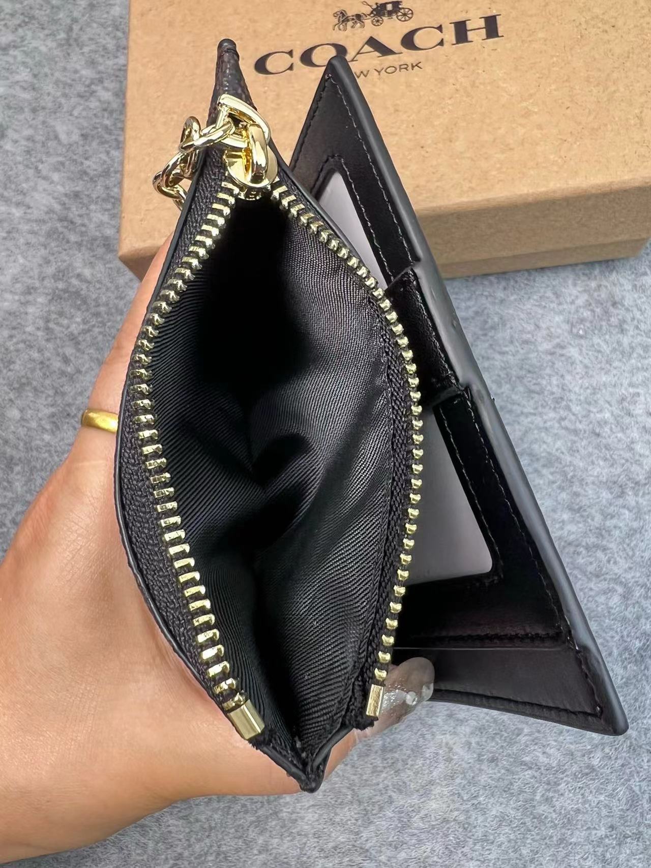 C家两折钱包多卡位PVC印花拉链钱包真皮手拿证件包多款可选详情15